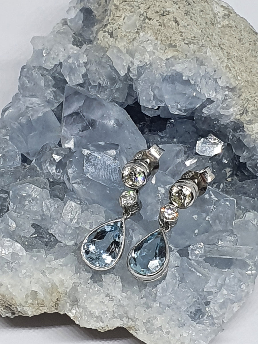 18 carat white gold Diamond and Aquamarine Earrings