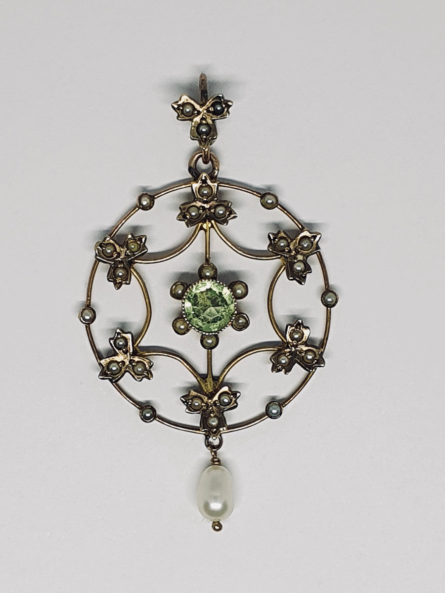 Victorian 9 carat gold Pearl and Peridot Pendant