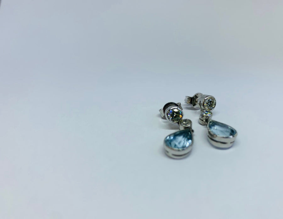 18 carat white gold Diamond and Aquamarine Earrings